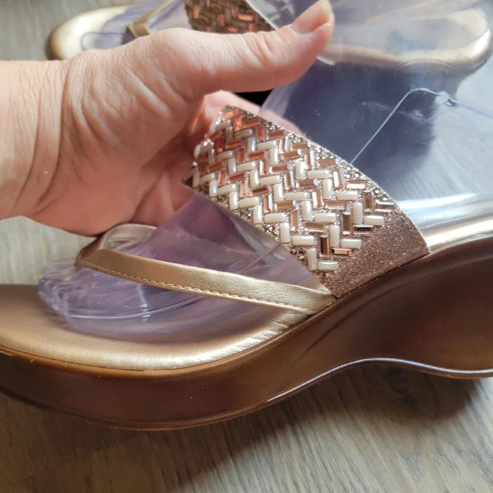 Italian Shoemakers Women Wedge Sandals 8.5M Rose Gold Beaded Dressy Summer